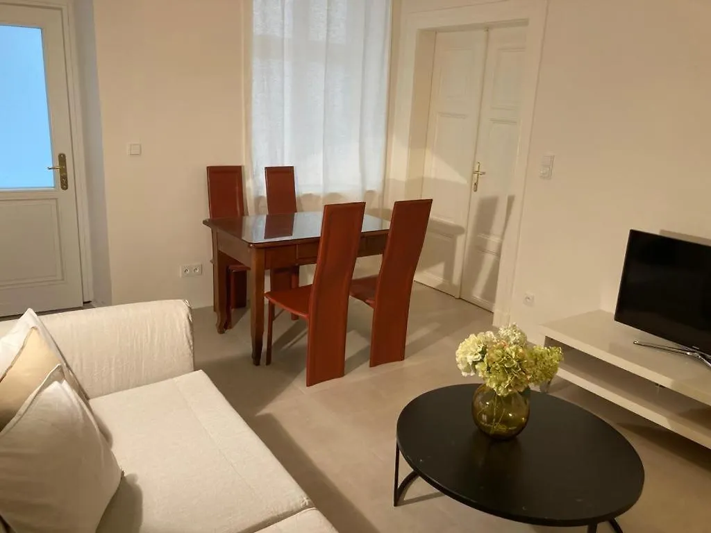 City Center Apartments Praga
